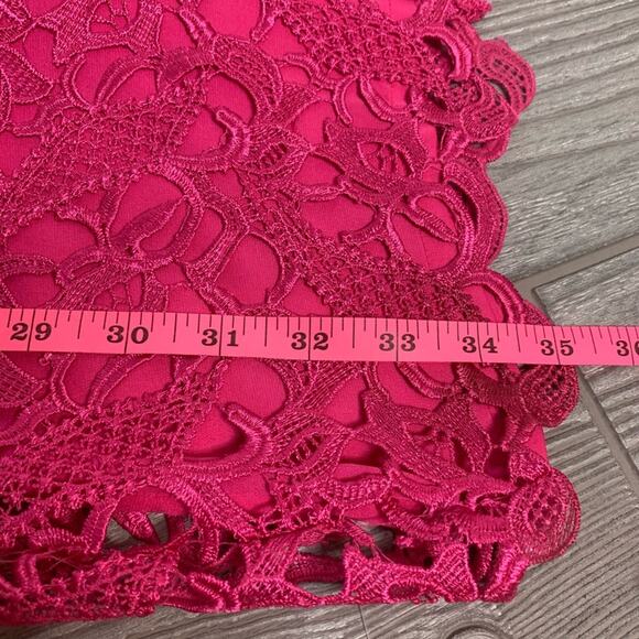 Alice + Olivia lace cut out back dress hot pink - Picture 7 of 8
